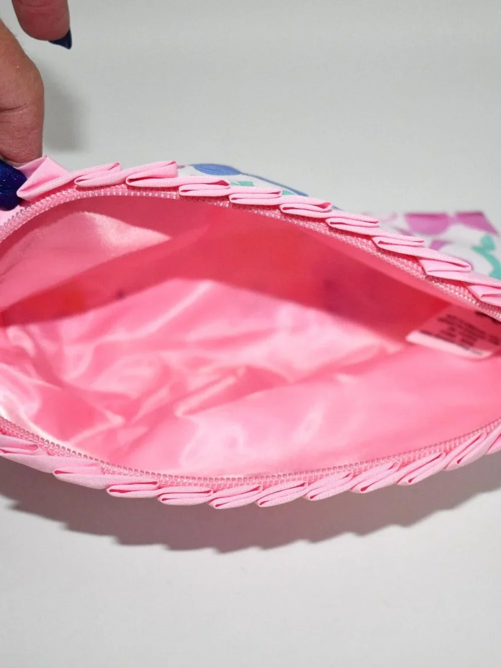 Iscream Girls Pretty Bows Large Oval Cosmetic Bag in Multi #810-2311 NWT Details